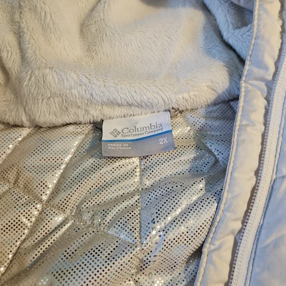 Columbia Women's Cream Hooded Jacket